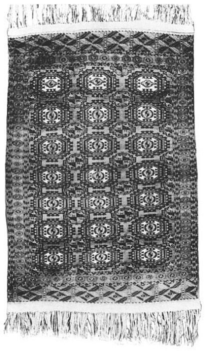 TEKKE BOKHARA RUG.