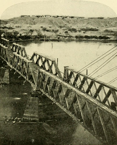 Fort Yuma and the
Old Railway Bridge of the Southern Pacific.